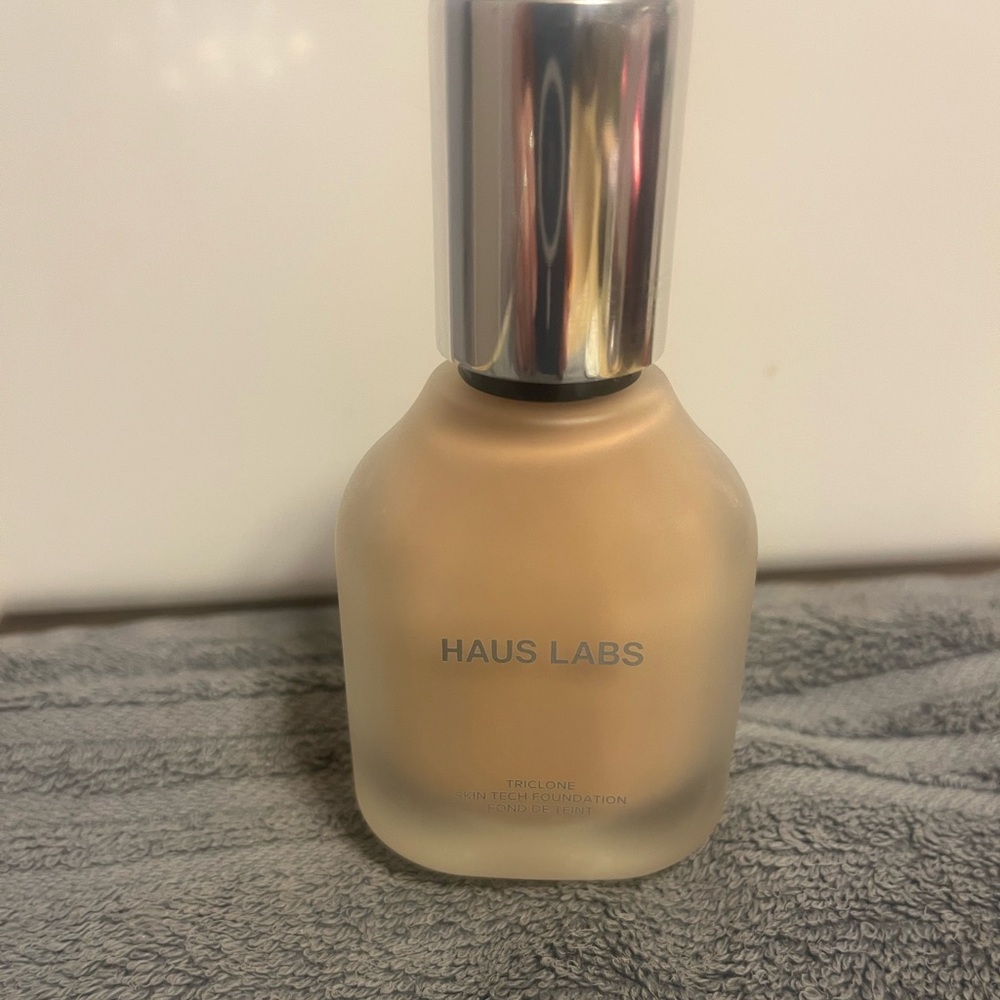 Haus Labs By Lady Gaga Silicone Foundation - Creamy Tan